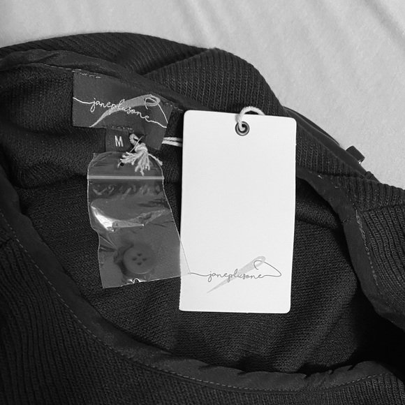 Classic Gray Women's Blouse size M. NWT - Picture 8 of 9